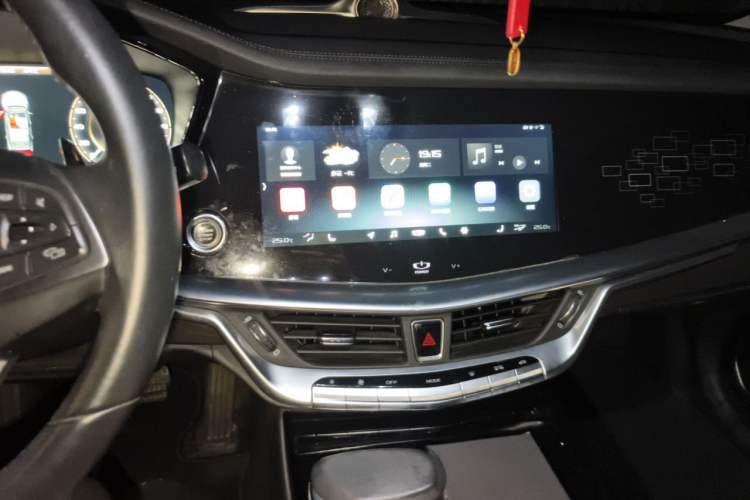 Used Geely Auto Emgrand GT 2018 1.5T MHEV Yaozun Edition Audio And AC Panel