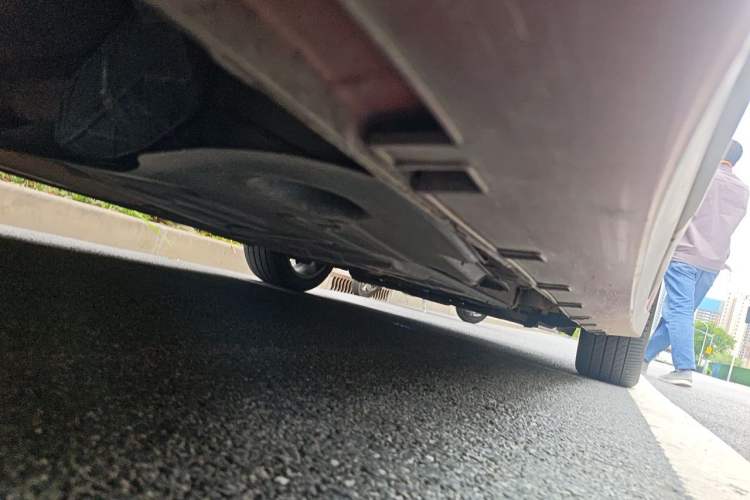 Used Geely Auto Emgrand GT 2018 1.5T MHEV Yaozhi Edition Chassis Rear Right