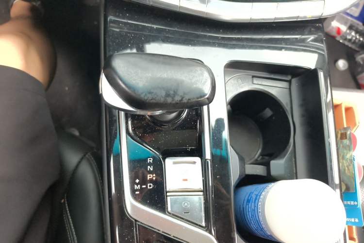 Used Geely Auto Emgrand GT 2018 1.5T MHEV Yaoxiang Edition Gear Lever