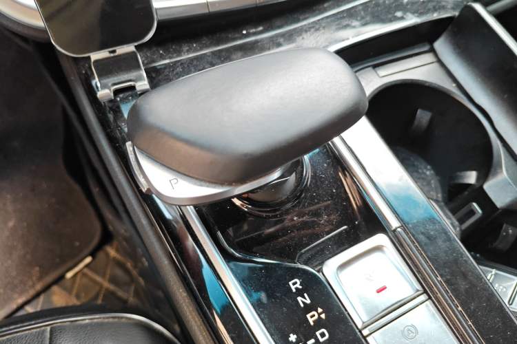 Used Geely Auto Emgrand GT 2018 1.5T MHEV YAOCHI Edition Gear Lever