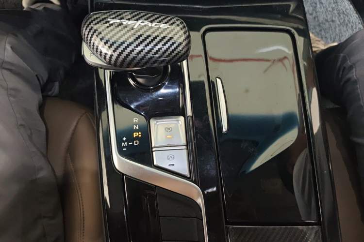 Used Geely Auto Emgrand GT 2018 1.5T MHEV Yaozhi Edition Gear Lever