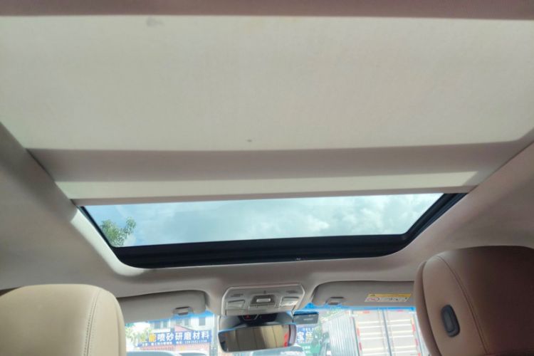 Used Geely Auto Emgrand GT 2018 1.5T MHEV Yaozun Edition Interior 4