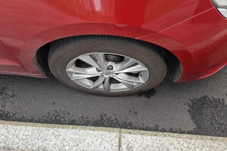 Used Geely Auto Emgrand GT 2018 1.5T MHEV Yaoxiang Edition Right Front Wheel Hub