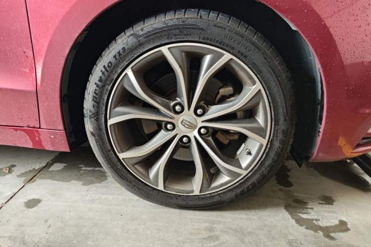 Used Geely Auto Emgrand GT 2018 1.5T MHEV Yaozhi Edition Right Front Wheel Hub