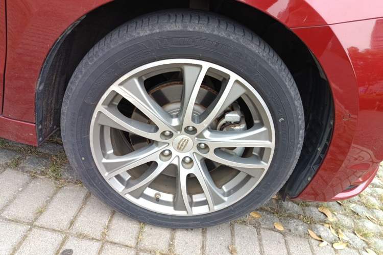 Used Geely Auto Emgrand GT 2018 1.5T MHEV Yaozun Edition Right Front Wheel Hub