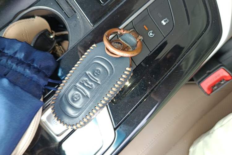 Used Geely Auto Emgrand GT 2018 1.5T MHEV Yaozun Edition Vehicle Key