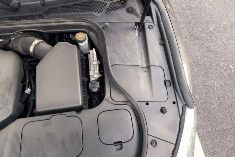 Used Geely Auto Emgrand GT 2018 1.5T MHEV Yaoxiang Edition Engine Bay Left