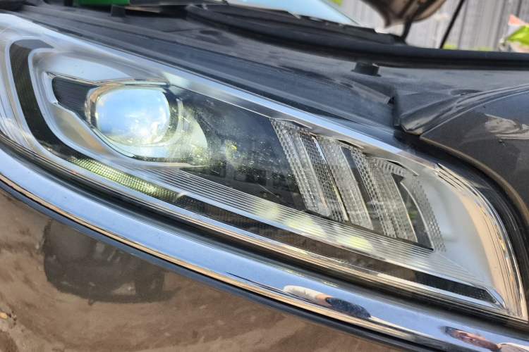 Used Geely Auto Emgrand GT 2018 1.5T MHEV Yaoxiang Edition Right Front Headlight