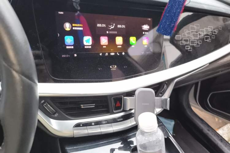 Used Geely Auto Emgrand GT 2018 1.5T MHEV Shining Edition Audio And AC Panel