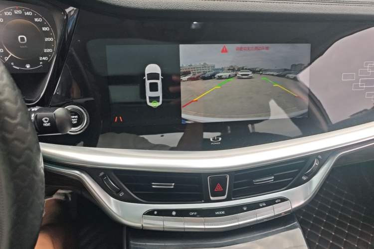 Used Geely Auto Emgrand GT 2018 1.5T MHEV Yaoxiang Edition Audio And AC Panel
