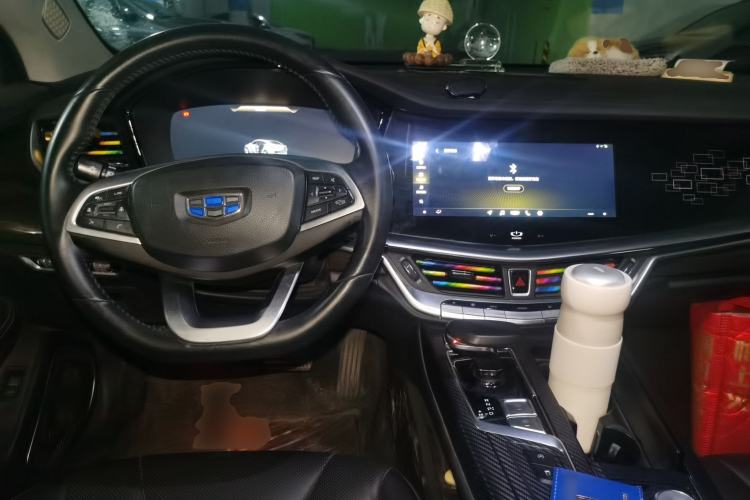 Used Geely Auto Emgrand GT 2018 1.5T MHEV Yaoxiang Edition Center Console