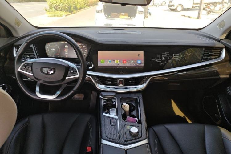 Used Geely Auto Emgrand GT 2018 1.5T MHEV Yaoxiang Edition Center Console