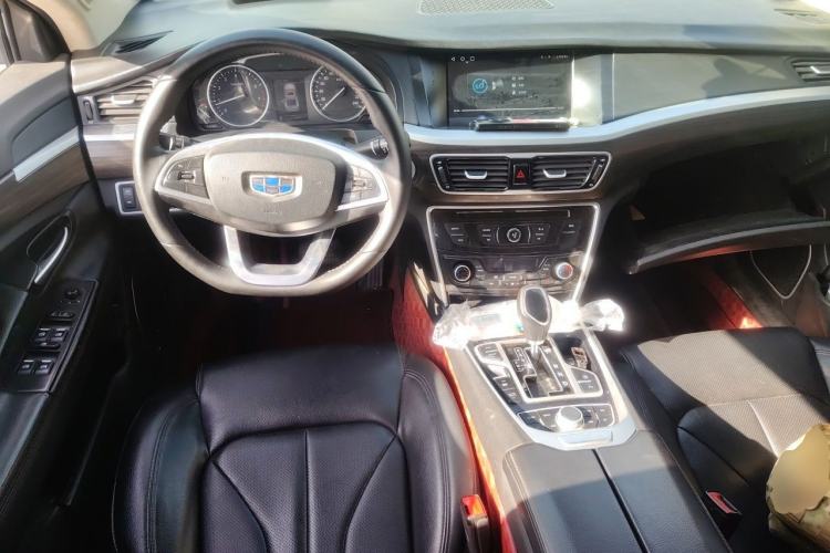 Used Geely Auto Emgrand GT 2018 1.8T Comfort Smart Leading Edition Center Console
