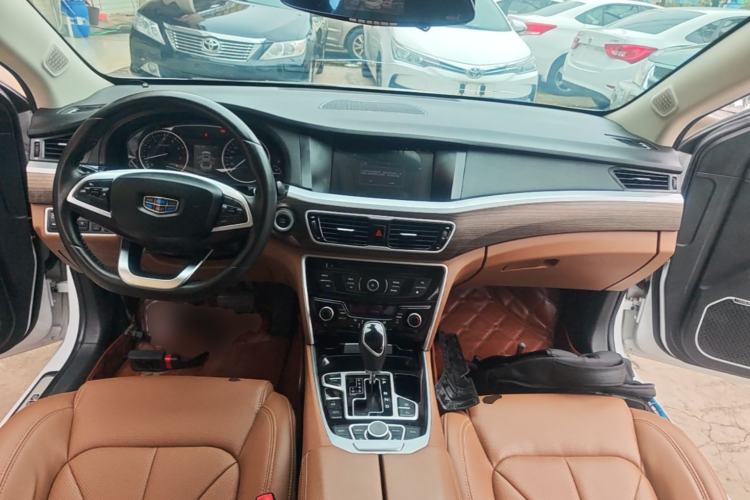 Used Geely Auto Emgrand GT 2018 1.8T Comfort Smart Leading Edition Center Console