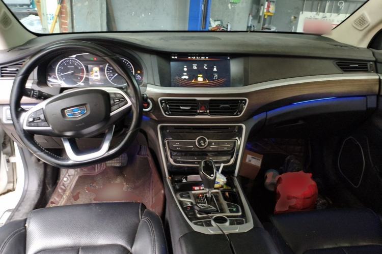 Used Geely Auto Emgrand GT 2018 1.8T Zunshang Zhiling Edition Center Console