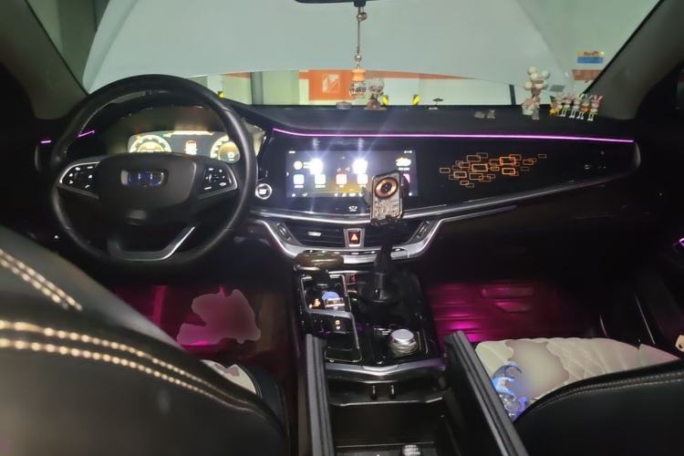 Used Geely Auto Emgrand GT 2018 1.5T MHEV Yaoxiang Edition Center Console