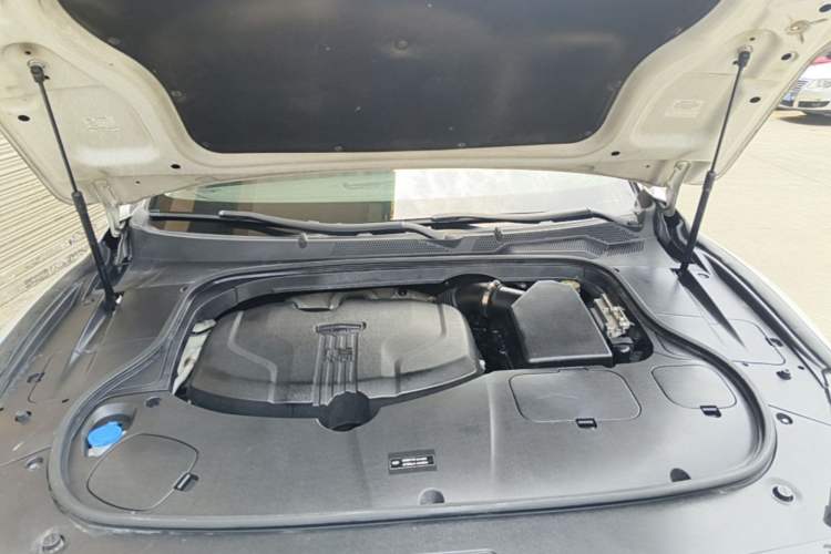 Used Geely Auto Emgrand GT 2018 1.5T MHEV Yaoxiang Edition Engine Bay