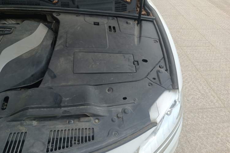 Used Geely Auto Emgrand GT 2018 1.8T Zunshang Zhiling Edition Engine Bay Left