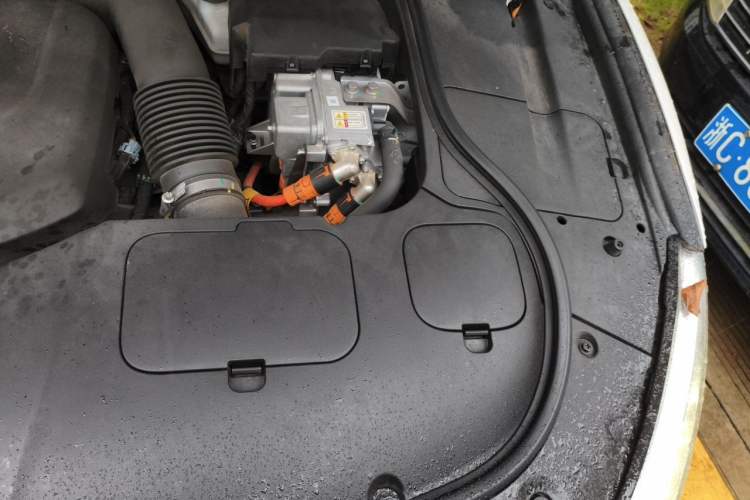 Used Geely Auto Emgrand GT 2018 1.5T MHEV Shining Edition Engine Bay Left