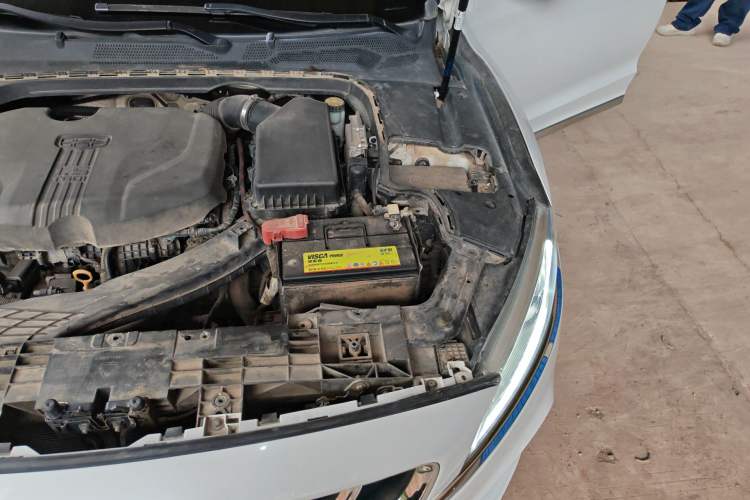 Used Geely Auto Emgrand GT 2018 1.5T MHEV YAOCHI Edition Engine Bay Left
