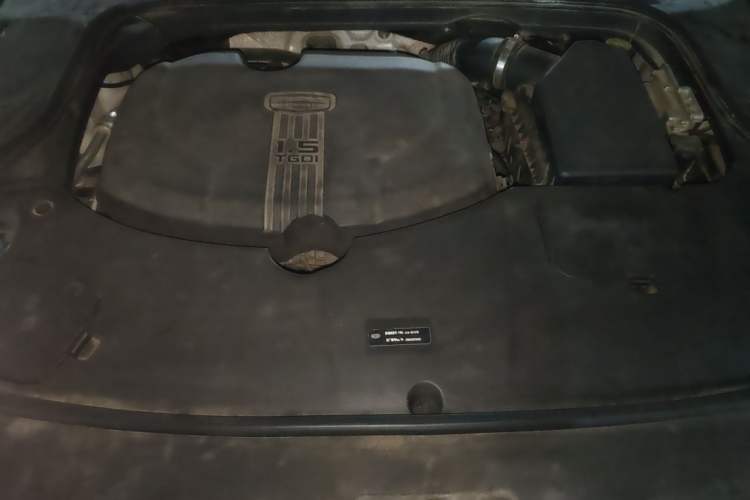 Used Geely Auto Emgrand GT 2018 1.5T MHEV Yaoxiang Edition Engine Bay