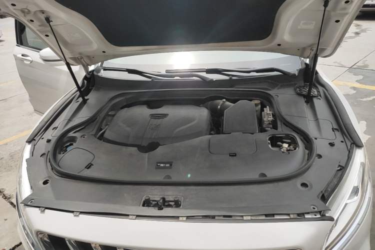 Used Geely Auto Emgrand GT 2018 1.5T MHEV Shining Edition Engine Bay