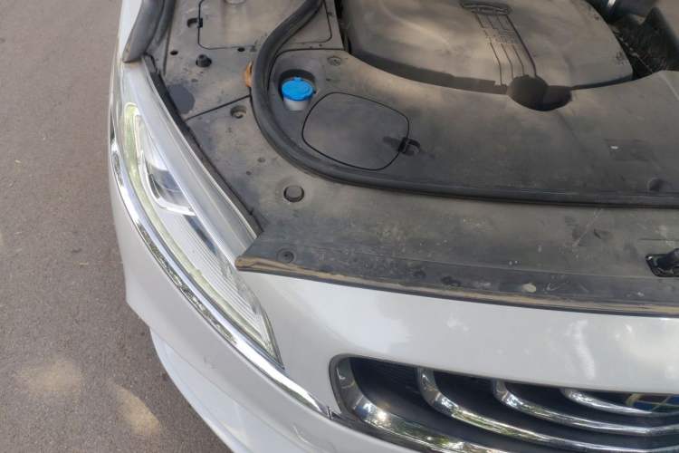 Used Geely Auto Emgrand GT 2018 1.5T MHEV Yaozun Edition Engine Bay Right
