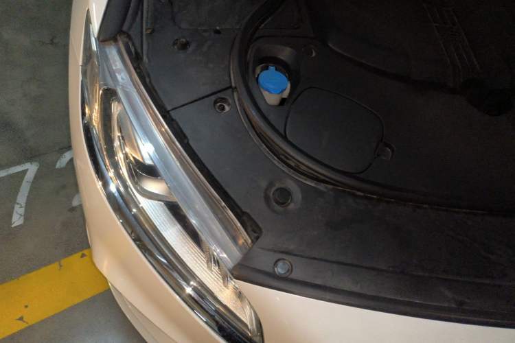 Used Geely Auto Emgrand GT 2018 1.5T MHEV Yaoxiang Edition Engine Bay Right