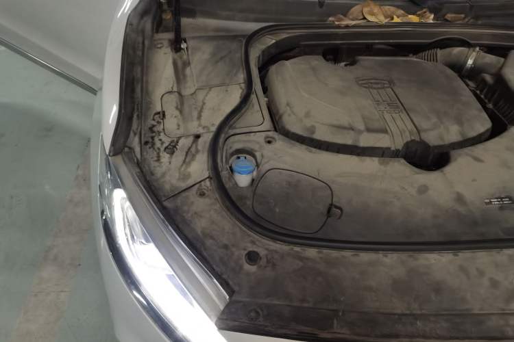 Used Geely Auto Emgrand GT 2018 1.5T MHEV Yaoxiang Edition Engine Bay Right