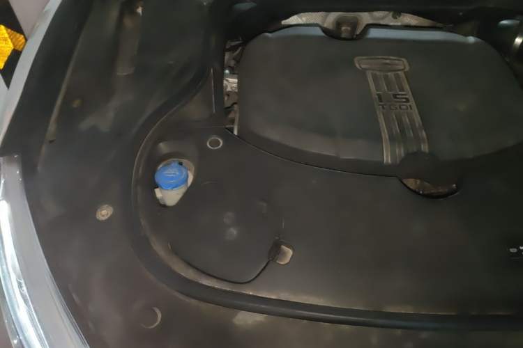 Used Geely Auto Emgrand GT 2018 1.5T MHEV Yaoxiang Edition Engine Bay Right