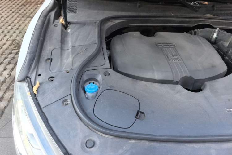 Used Geely Auto Emgrand GT 2018 1.5T MHEV Yaoxiang Edition Engine Bay Right