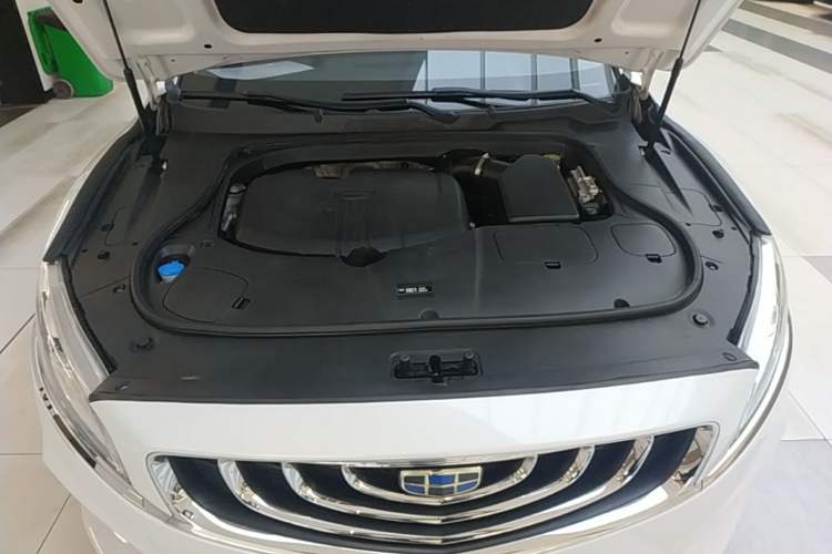 Used Geely Auto Emgrand GT 2018 1.5T MHEV Yaoxiang Edition Engine Bay