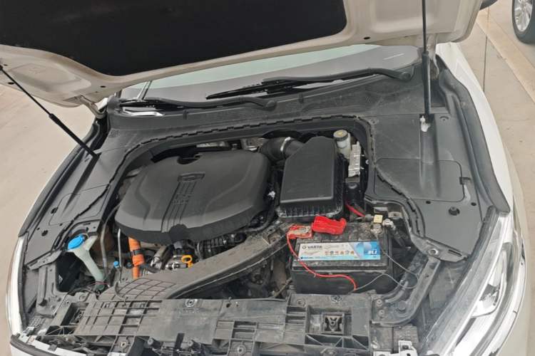 Used Geely Auto Emgrand GT 2018 1.5T MHEV Yaoxiang Edition Engine Bay