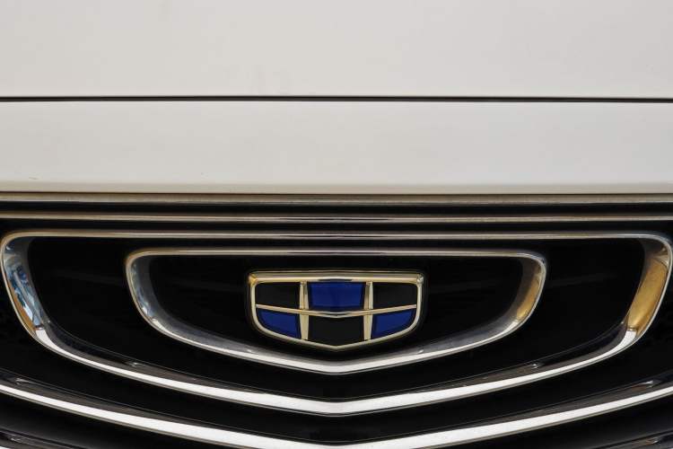 Used Geely Auto Emgrand GT 2018 1.5T MHEV Yaoxiang Edition Exterior 11