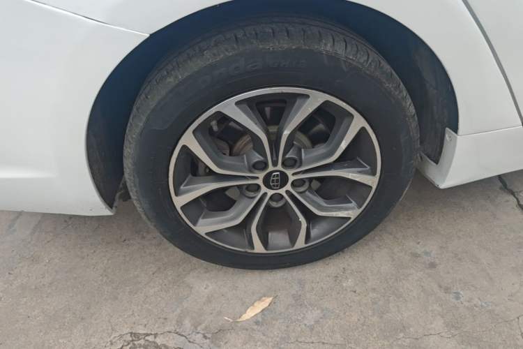 Used Geely Auto Emgrand GT 2018 1.8T Comfort Smart Leading Edition Exterior 3