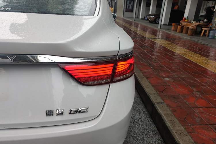 Used Geely Auto Emgrand GT 2018 1.5T MHEV Yaoxiang Edition Exterior 3