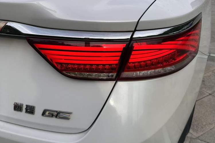 Used Geely Auto Emgrand GT 2018 1.5T MHEV Shining Edition Exterior 9