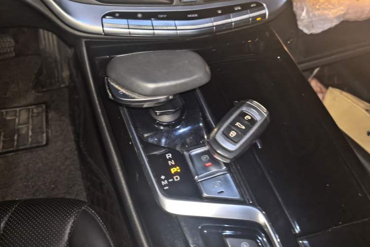 Used Geely Auto Emgrand GT 2018 1.5T MHEV Yaoxiang Edition Gear Lever