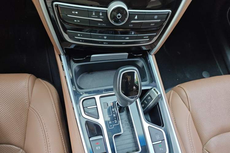 Used Geely Auto Emgrand GT 2018 1.8T Zunshang Zhiling Edition Gear Lever
