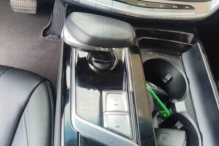 Used Geely Auto Emgrand GT 2018 1.5T MHEV Yaoxiang Edition Gear Lever