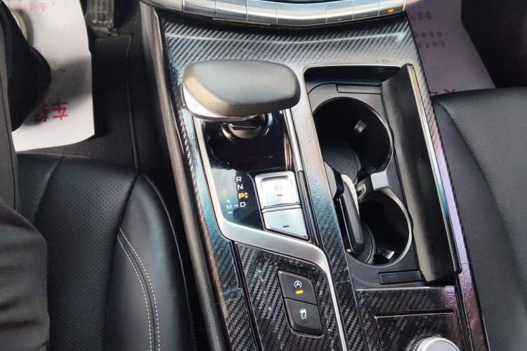 Used Geely Auto Emgrand GT 2018 1.5T MHEV Shining Edition Gear Lever
