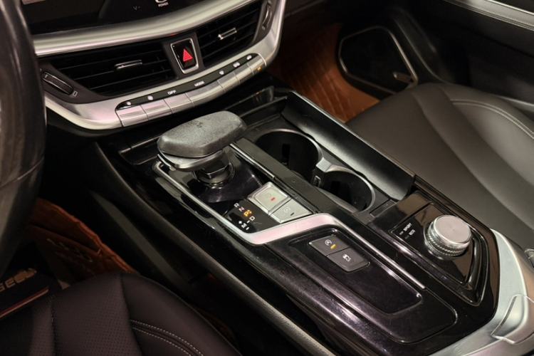 Used Geely Auto Emgrand GT 2018 1.5T MHEV Yaoxiang Edition Gear Lever
