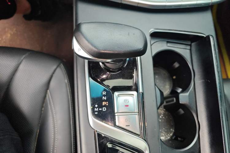 Used Geely Auto Emgrand GT 2018 1.5T MHEV Yaoxiang Edition Gear Lever