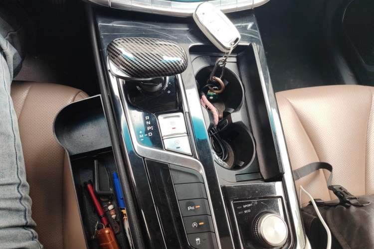 Used Geely Auto Emgrand GT 2018 1.5T MHEV Yaozhi Edition Gear Lever