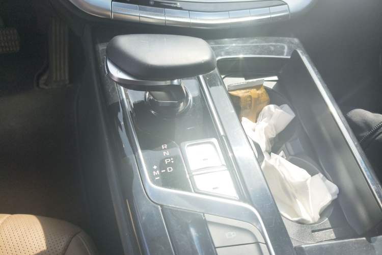 Used Geely Auto Emgrand GT 2018 1.5T MHEV Yaozun Edition Gear Lever