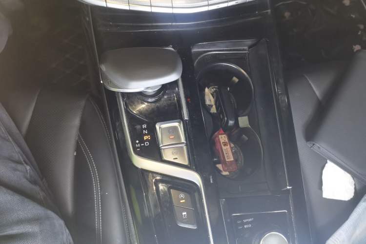 Used Geely Auto Emgrand GT 2018 1.5T MHEV Yaoxiang Edition Gear Lever