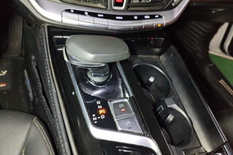 Used Geely Auto Emgrand GT 2018 1.5T MHEV Yaoxiang Edition Gear Lever
