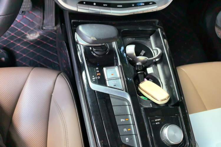 Used Geely Auto Emgrand GT 2018 1.5T MHEV Yaozhi Edition Gear Lever