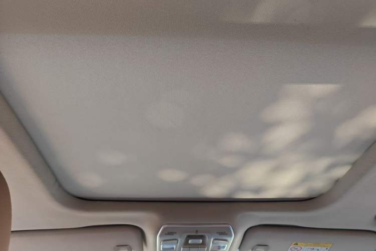 Used Geely Auto Emgrand GT 2018 1.8T Zunshang Zhiling Edition Headliner