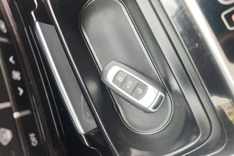 Used Geely Auto Emgrand GT 2018 1.8T Comfort Smart Leading Edition Interior 1